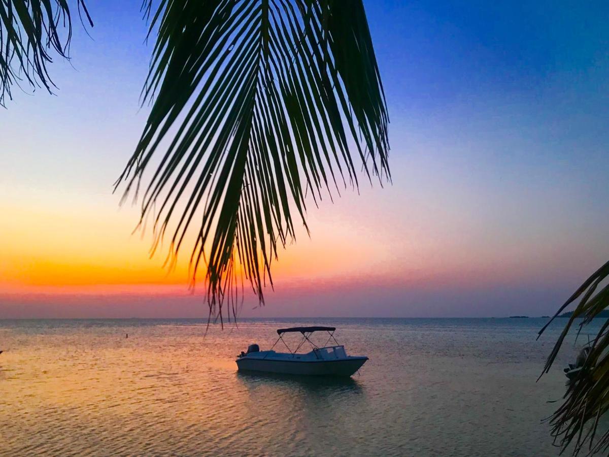 Wind Breeze Sunset View Inn Гурайдо Экстерьер фото